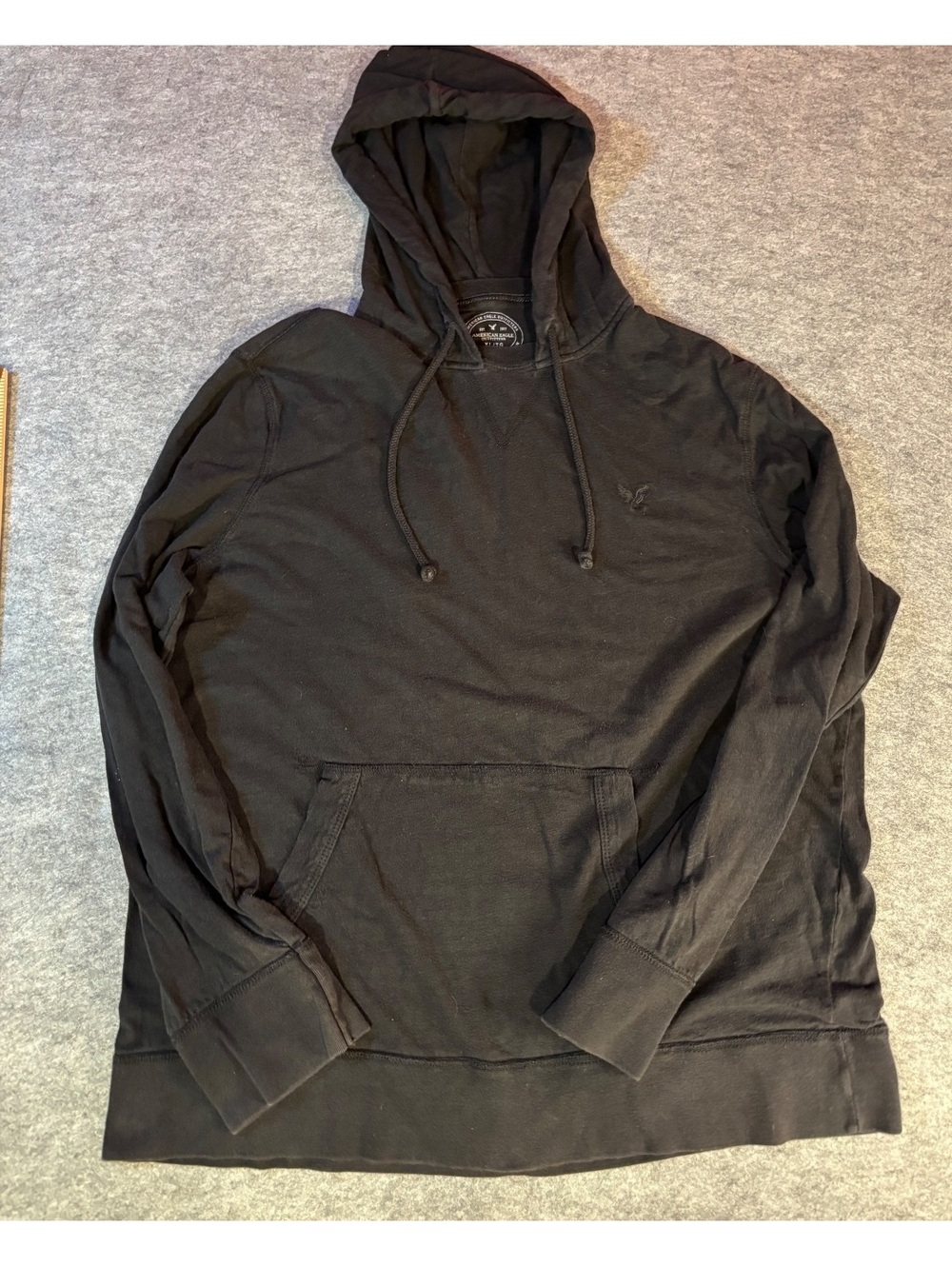 Vintage XL American Eagle Outfitters Black Pullover Hoodie with Kangaroo Pocket